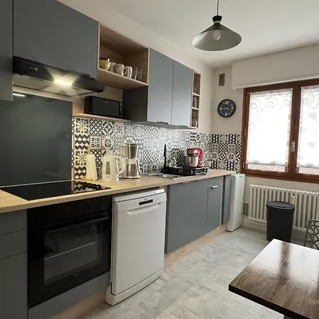 아파트 Moderne T2 Avec Balcon, Parking Et Wifi, Animaux Admis - Fr-1-555-109 *